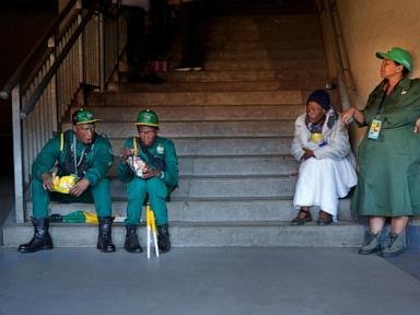 South Africa’s 4 big political parties begin final weekend of campaigning ahead of election